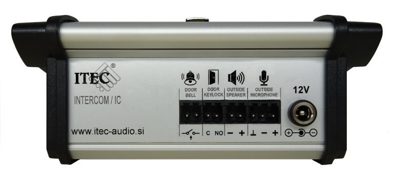 INTERCOM IC 2 HINTEN   777 X
